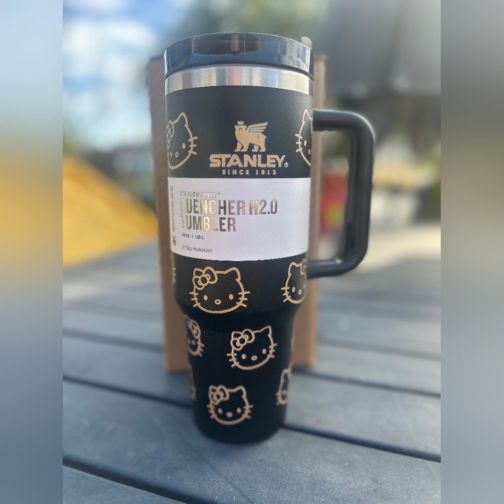 Black & Gold Hello Kitty Stanley 40 Oz